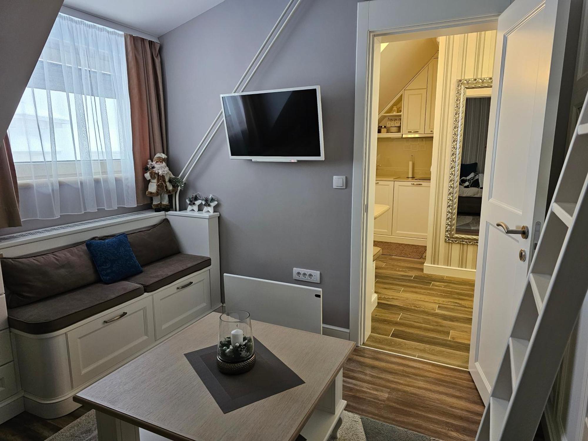 Maglic 412 Lux *